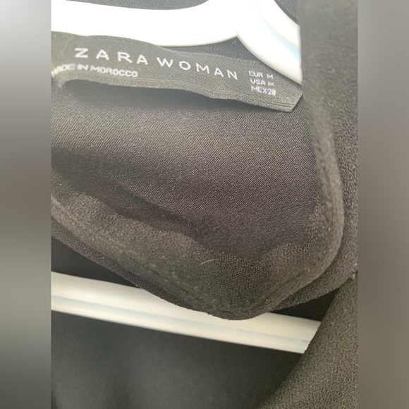 Cut out neck Zara top - Picture 2 of 3